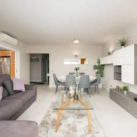 Atlantic Terrace - Coastal Haven * Lagos