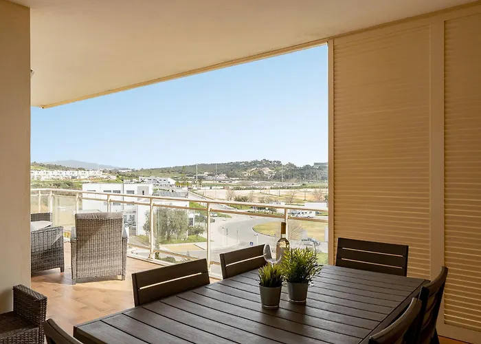 Terrace With Pool By Homing Lägenhet *