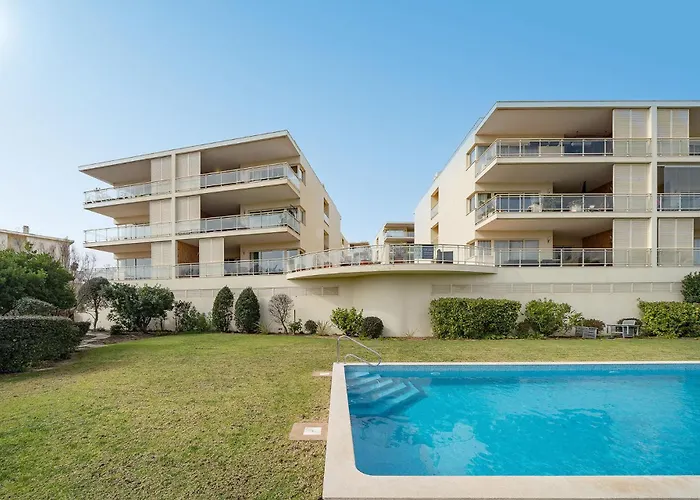 Terrace With Pool By Homing * Lagos