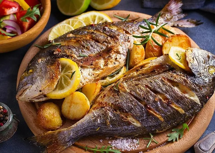 Lägenhet Terrace With Pool By Homing